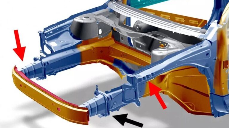 Carro amassado, passageiros intactos: Isso é Volkswagen!